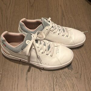 On Runnin Walking Shoe Size 10 W